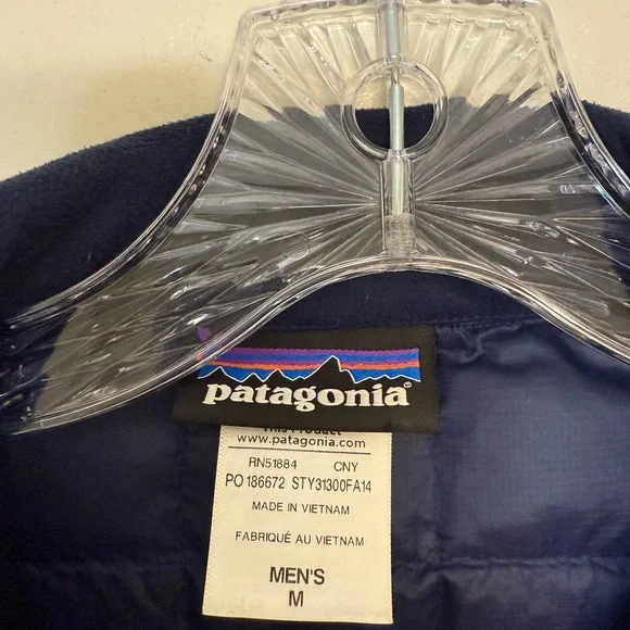 Patagonia Black and Blue Puffer Jacket for Active Outdoor Use - Picture 3 of 6